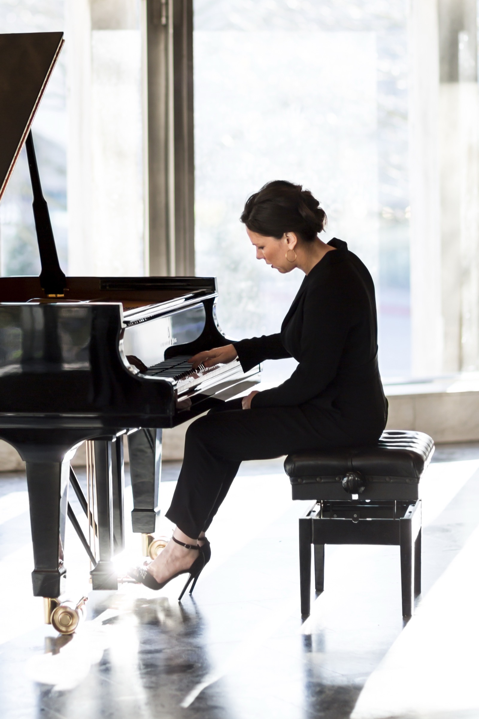 Daria van den Bercken aan de concertvleugel